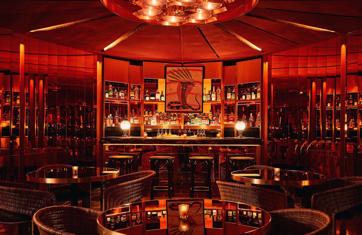 Mirror Bar Logo
