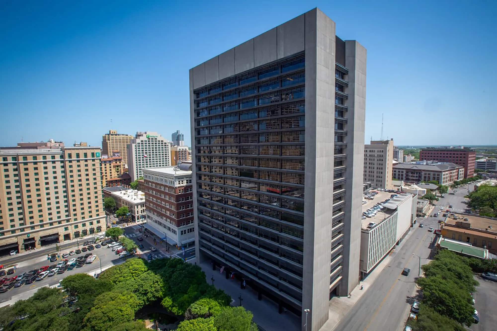 Lancaster Tower Hotel