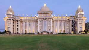 Hukums lalit mahal hotel
