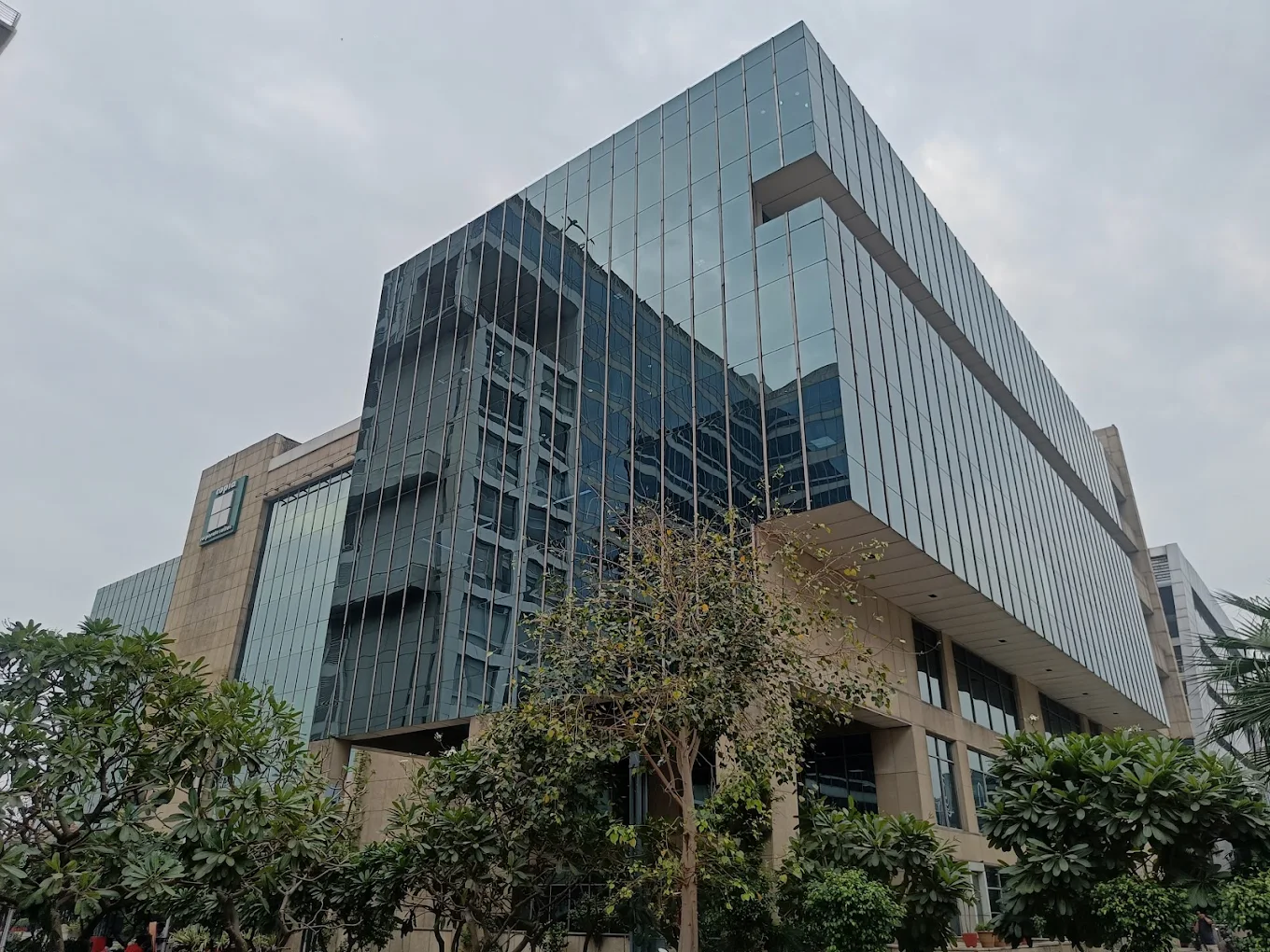Copia Corporate Suites