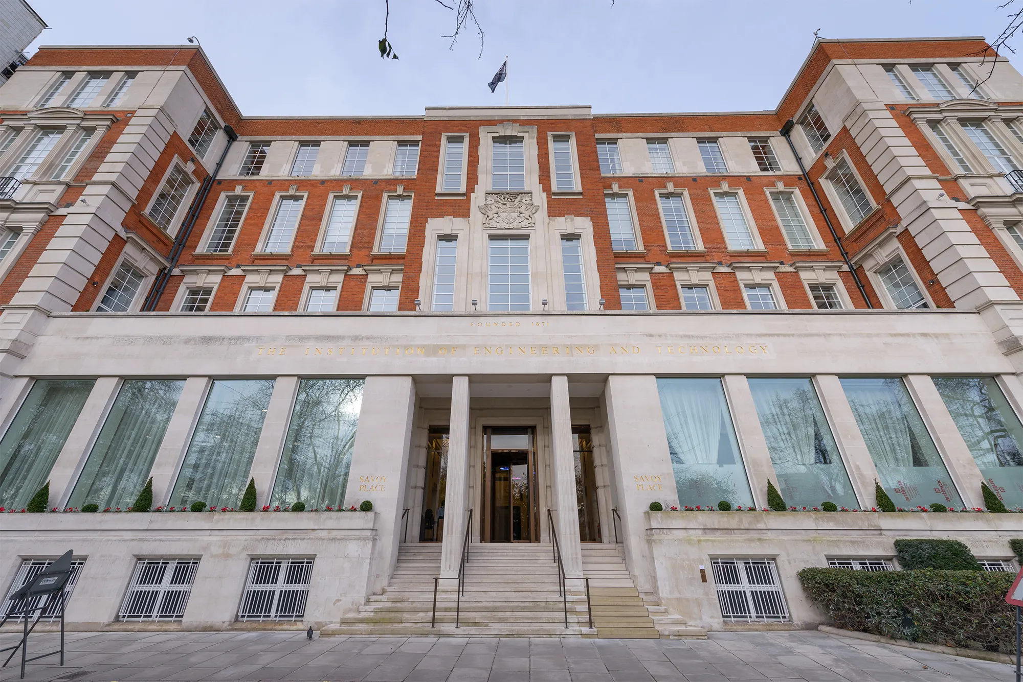 Savoy Hotel & IET Londres